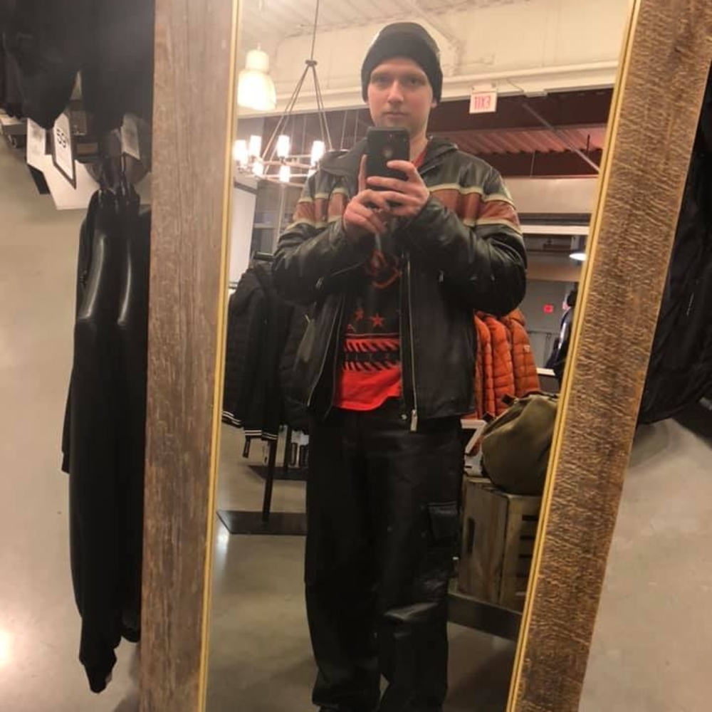 Meet your Posher, Kyle